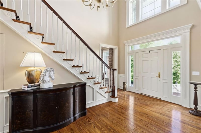 2905 W 112th St, Leawood, KS 66211