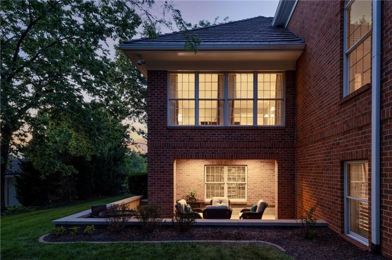 2905 W 112th St, Leawood, KS 66211