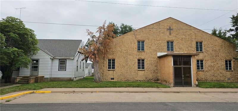 1511 9th St, Great Bend, KS 67530