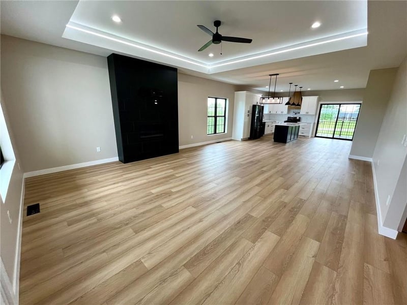 25584 Magnolia Cir, Maryville, MO 64468