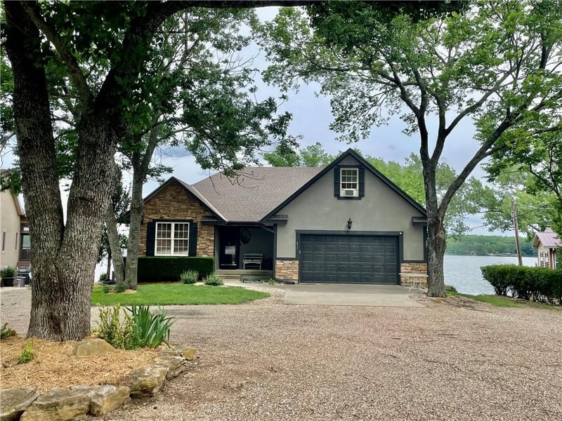 837 190th St, Fort Scott, KS 66701