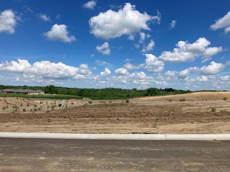 4603 Valley Ridge Ct, St Joseph, MO 64505