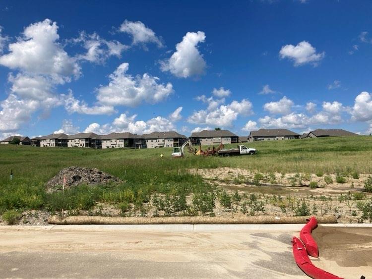 4504 Valley Ridge Dr, St Joseph, MO 64505