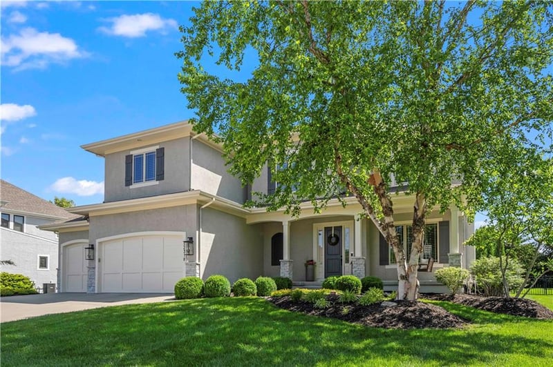 12318 W 164th Ter, Overland Park, KS 66062