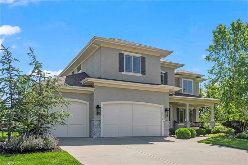 12318 W 164th Ter, Overland Park, KS 66062