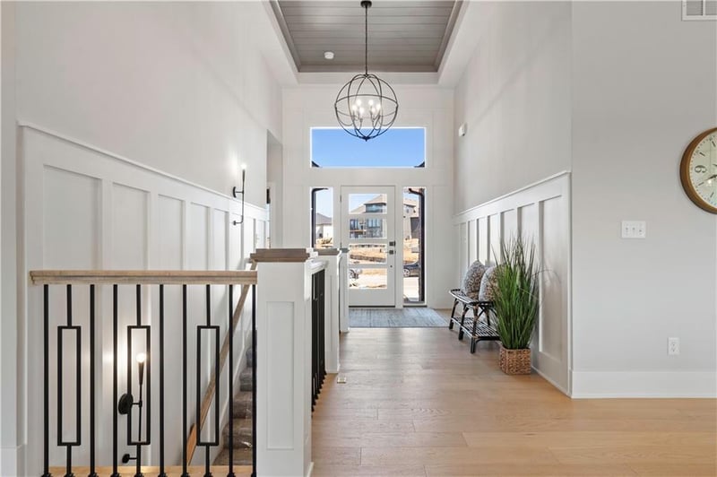 2520 Woodland Oak Cir, Lee's Summit, MO 64086