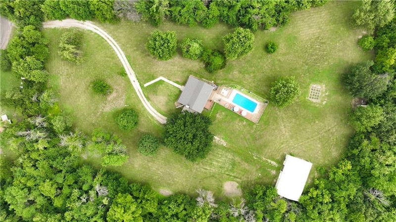 811 N Sundown Valley Rd, Buckner, MO 64016