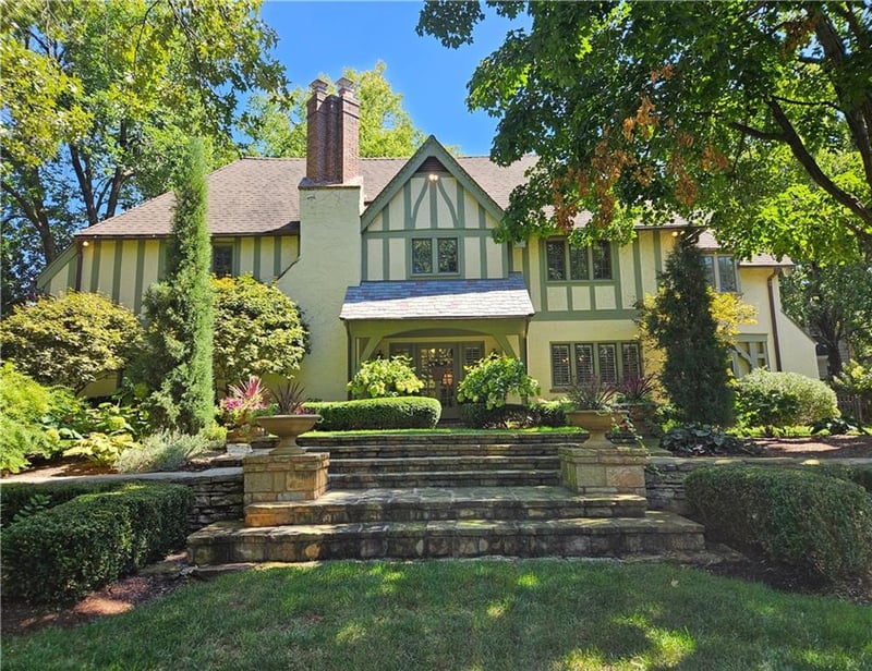 1234 W 58th St, Kansas City, MO 64113