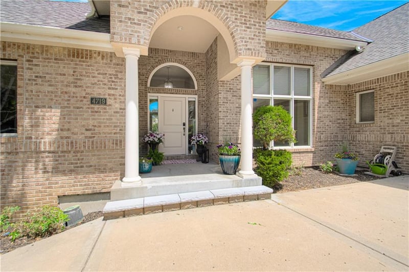 4719 N Mulberry Ct, Kansas City, MO 64116