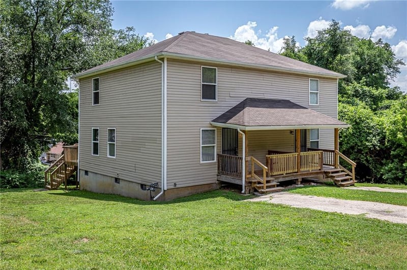 5119 College Ave, Kansas City, MO 64130