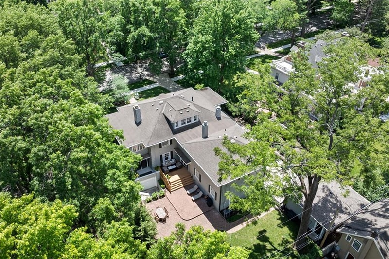 800 Westover Rd, Kansas City, MO 64113