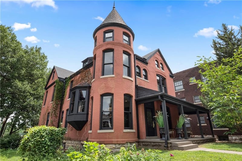 2839 Campbell St, Kansas City, MO 64109