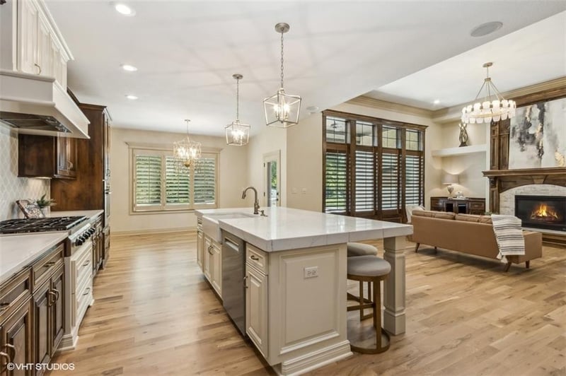 16309 Flint St, Overland Park, KS 66062
