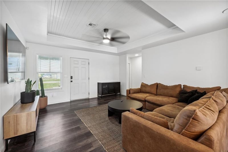 3242 Cc Ave, Baxter Springs, KS 66713