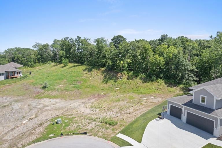 12215 Walnut St, Kansas City, MO 64146