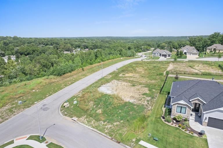 12201 Walnut St, Kansas City, MO 64146