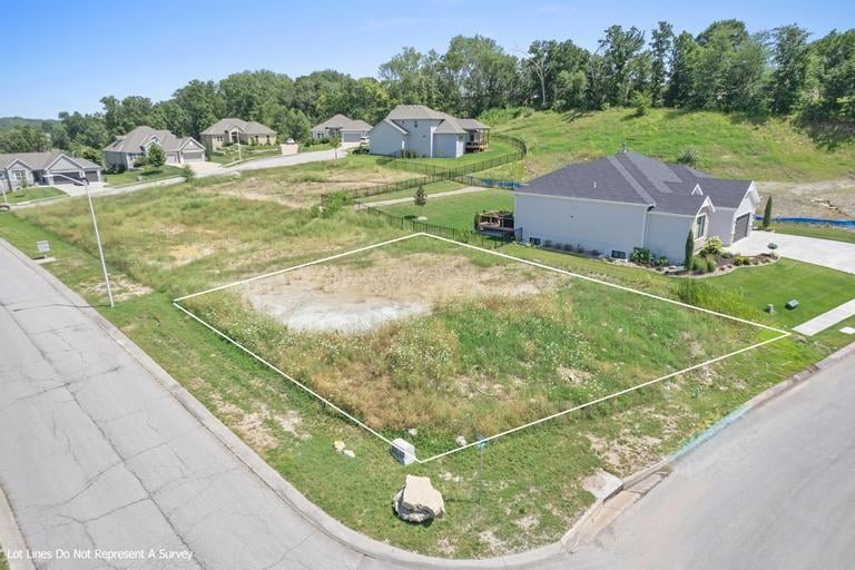 12201 Walnut St, Kansas City, MO 64146