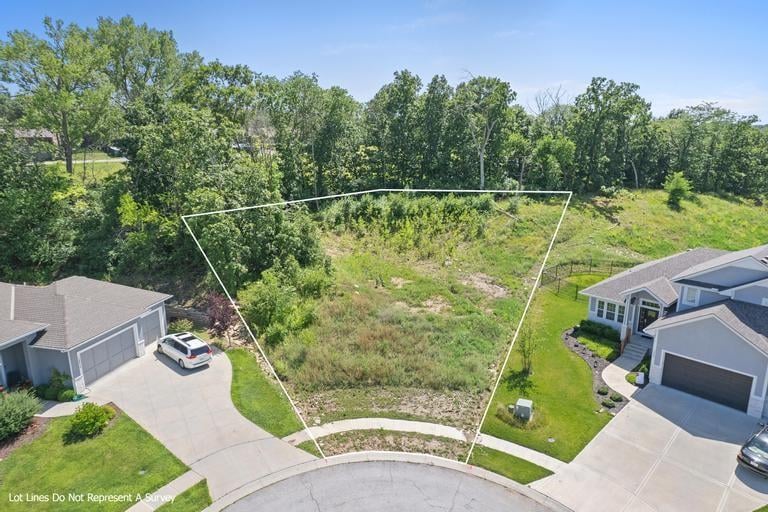 12214 Grand Ave, Kansas City, MO 64146