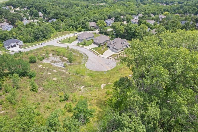 12216 Mcgee St, Kansas City, MO 64146