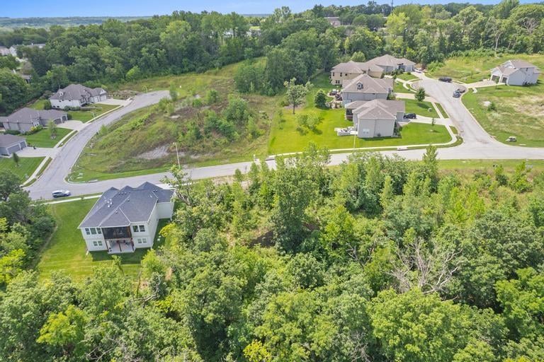 208 122 St, Kansas City, MO 64146