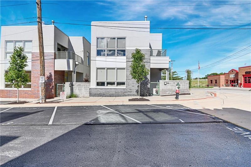 535 Oak St, Kansas City, MO 64106