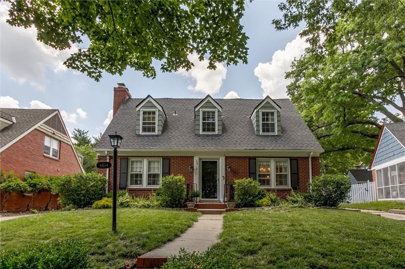 6814 Locust St, Kansas City, MO 64131