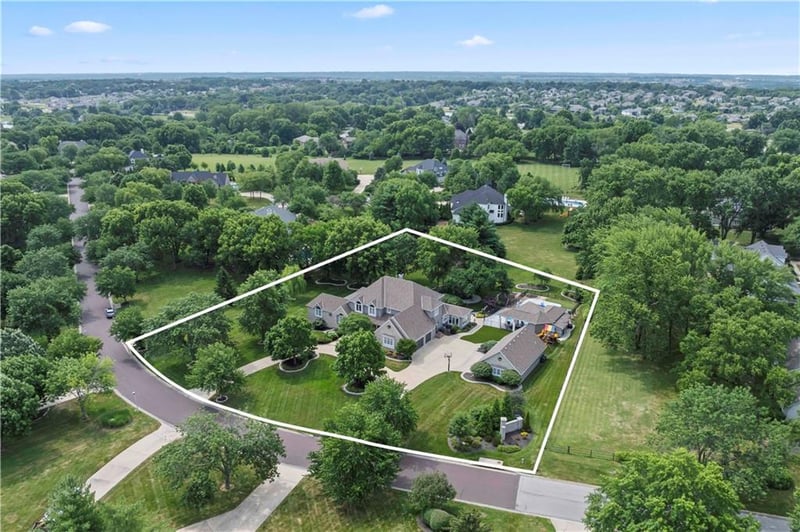 11601 W 148th St, Overland Park, KS 66221
