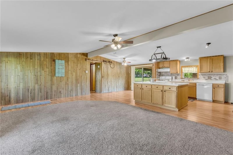 336 North Vine St, Greeley, KS 66033