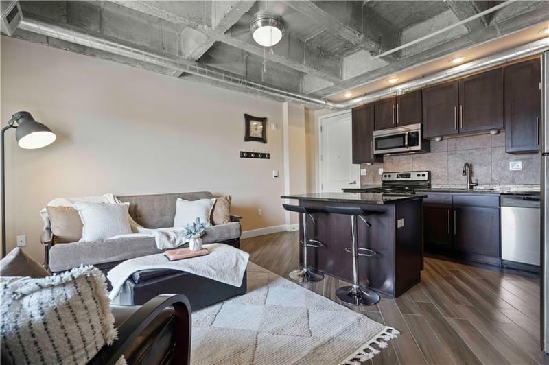 2940 Baltimore Ave #1308, Kansas City, MO 64108