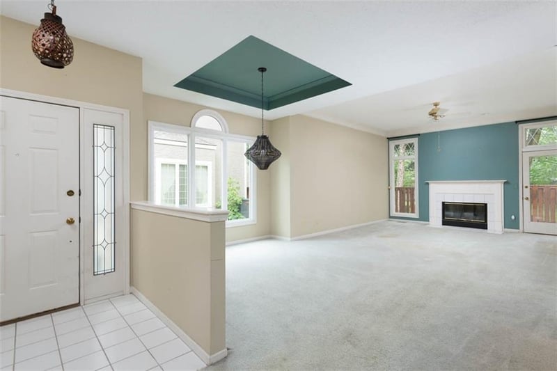 12590 Barkley St, Leawood, KS 66209