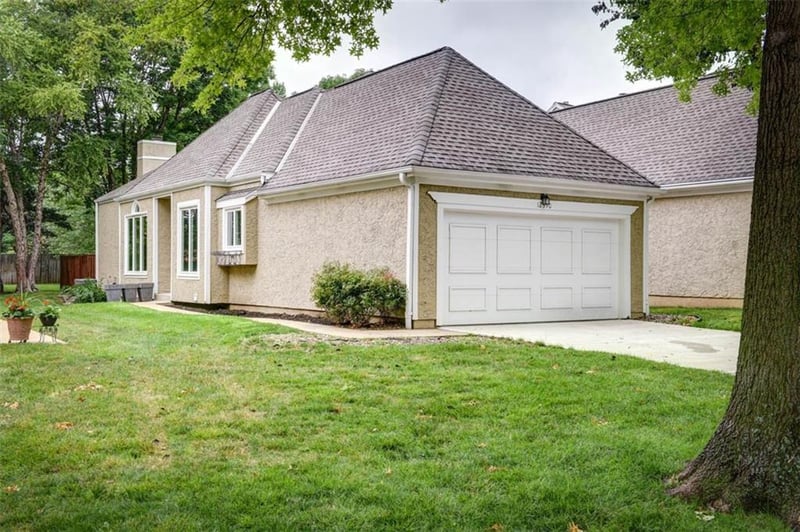 12590 Barkley St, Leawood, KS 66209
