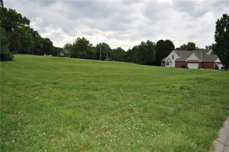 4313 Hidden Valley Dr, St Joseph, MO 64506