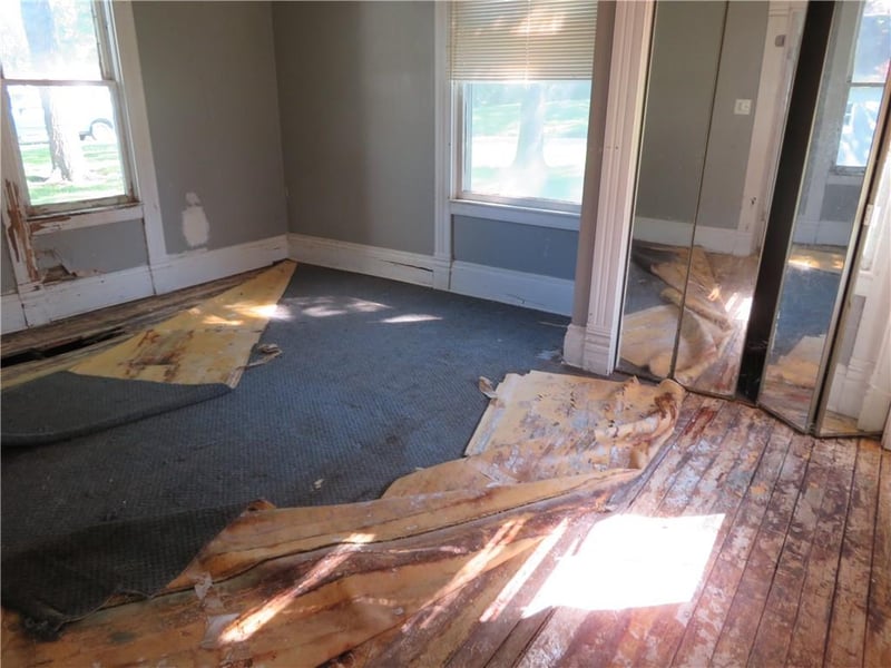 220 Locust St, Nortonville, KS 66060