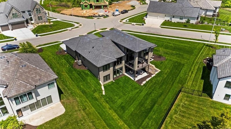 6101 58th St, Kansas City, MO 64151