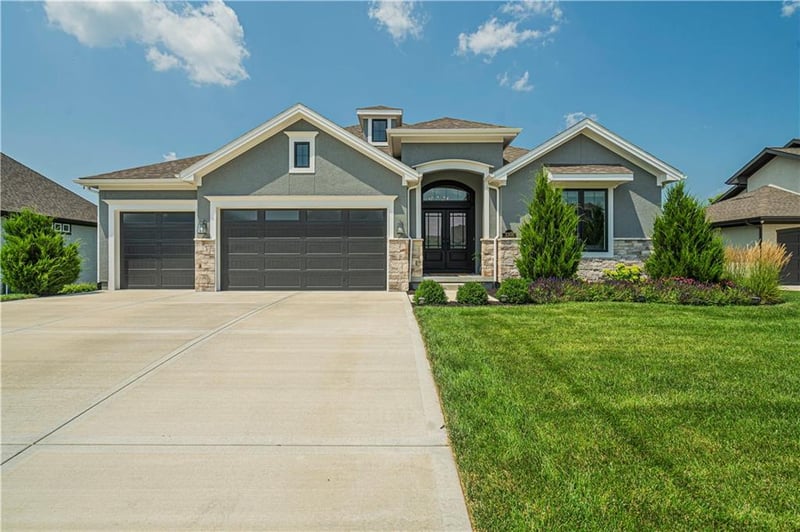 3308 NE 102nd Ter, Kansas City, MO 64155