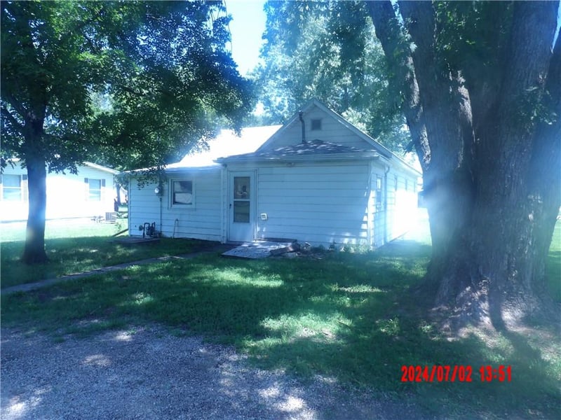 302 N Prairie St, Greeley, KS 66033
