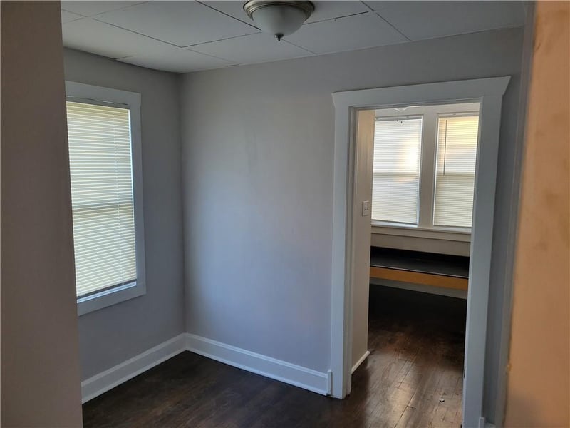 145 Topping Ave, Kansas City, MO 64123