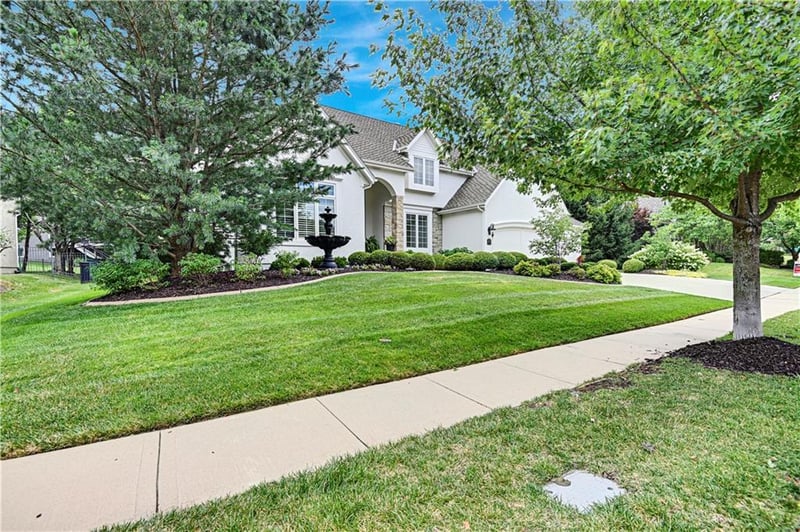 5809 Golden Bear Dr, Overland Park, KS 66223