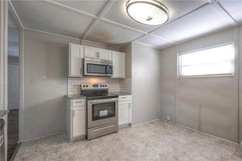 4412 N Virginia Ave, Kansas City, MO 64116