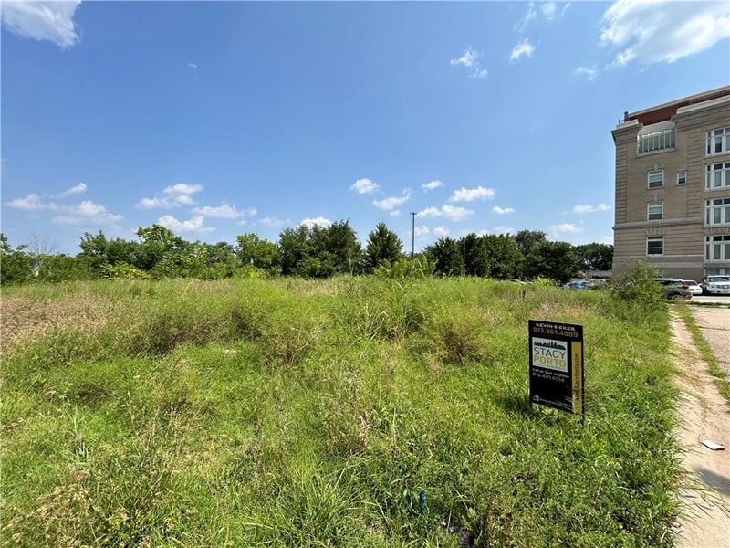 1409 E 26th St, Kansas City, MO 64108