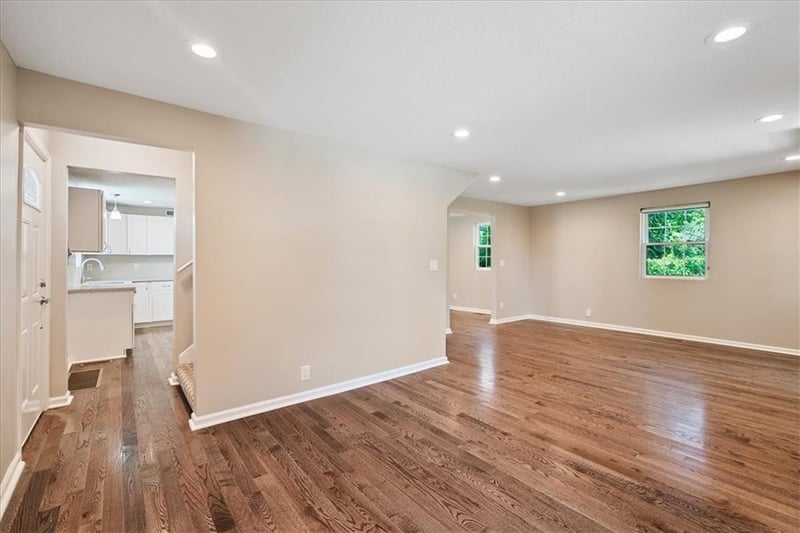 15490 Quivira Rd, Overland Park, KS 66221