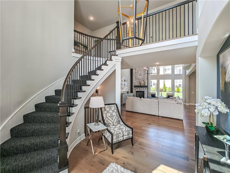 17212 Nieman Rd, Overland Park, KS 66221