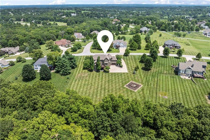 12210 Ridgeview Rd, Kearney, MO 64060