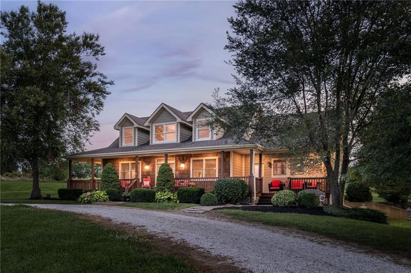 27310 Mission Belleview St, Louisburg, KS 66053