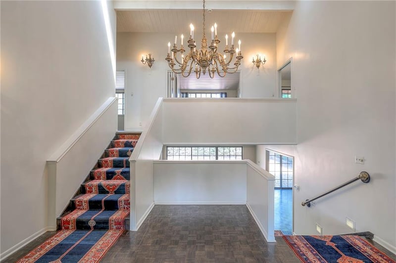 520 E 45th St, Kansas City, MO 64110