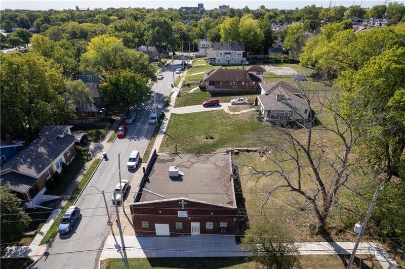 1335 27th St, Kansas City, MO 64108