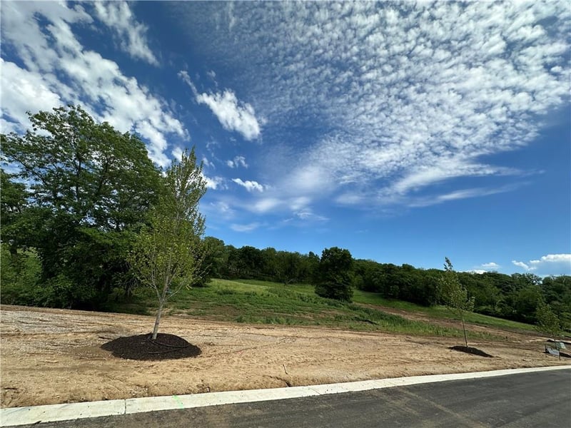 Lot 8 Copper Hill Dr, Parkville, MO 64152