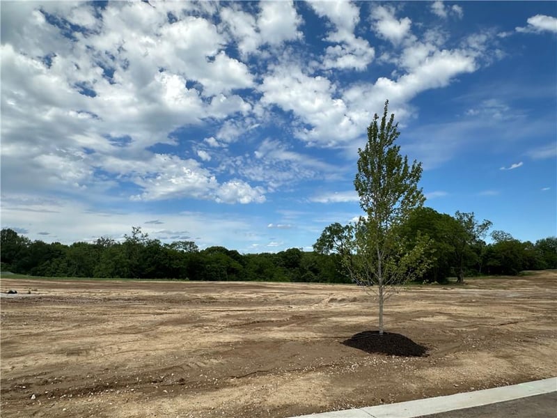 Lot 8 Copper Hill Dr, Parkville, MO 64152