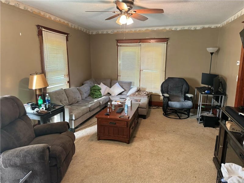 112 3rd St, Faucett, MO 64448