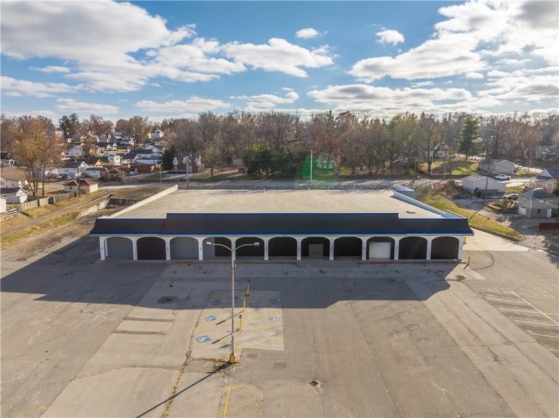 2300 Mitchell Ave, St Joseph, MO 64507